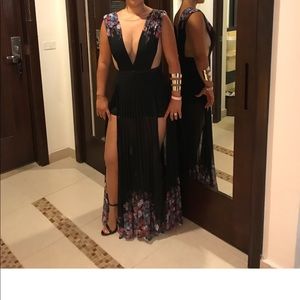 Bebe gown only worn once, size 8.